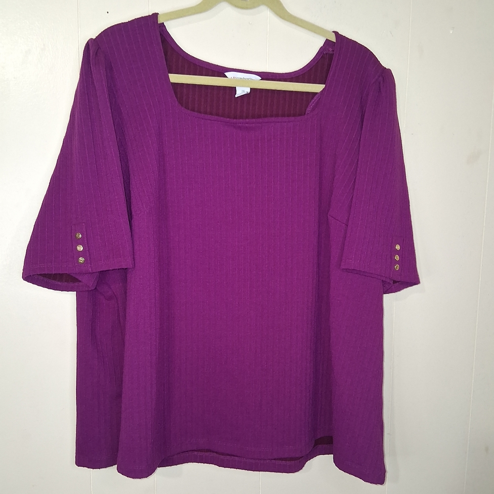 Liz Claiborne Magenta Ribbed Square Neck Short Sleeve Top with Gold Buttons